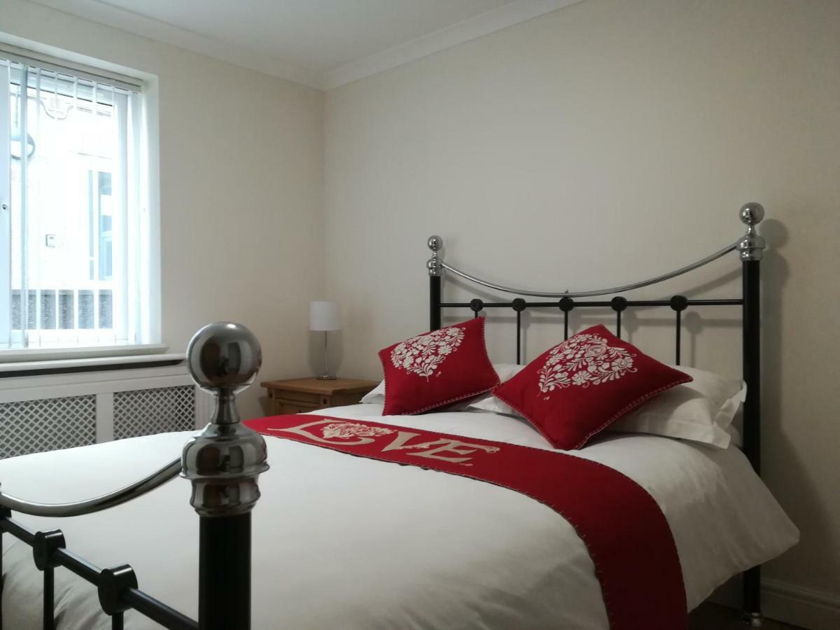 2 Bedroom Modern Apartment, Uplands, Swansea Exterior foto